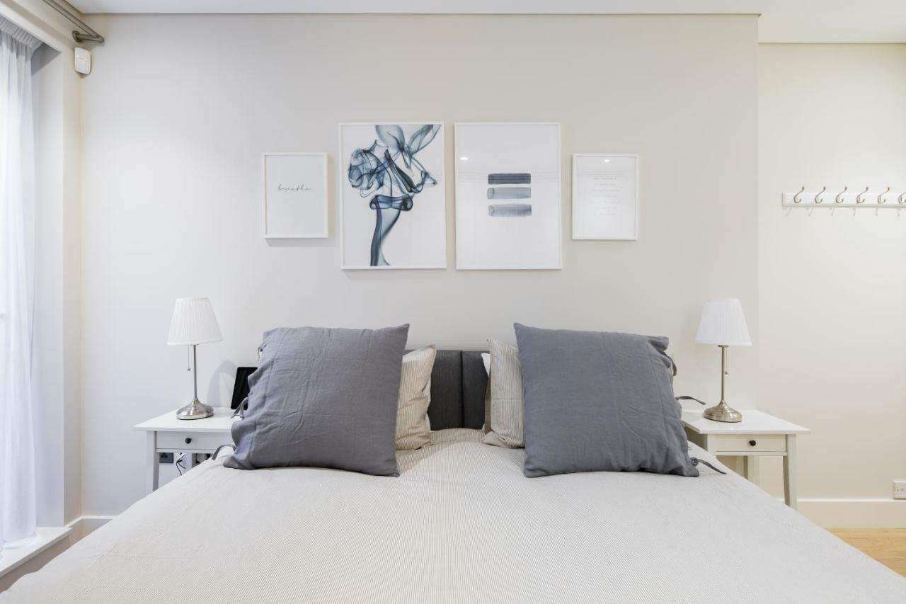 VI Castle Lane Apartment London Bagian luar foto