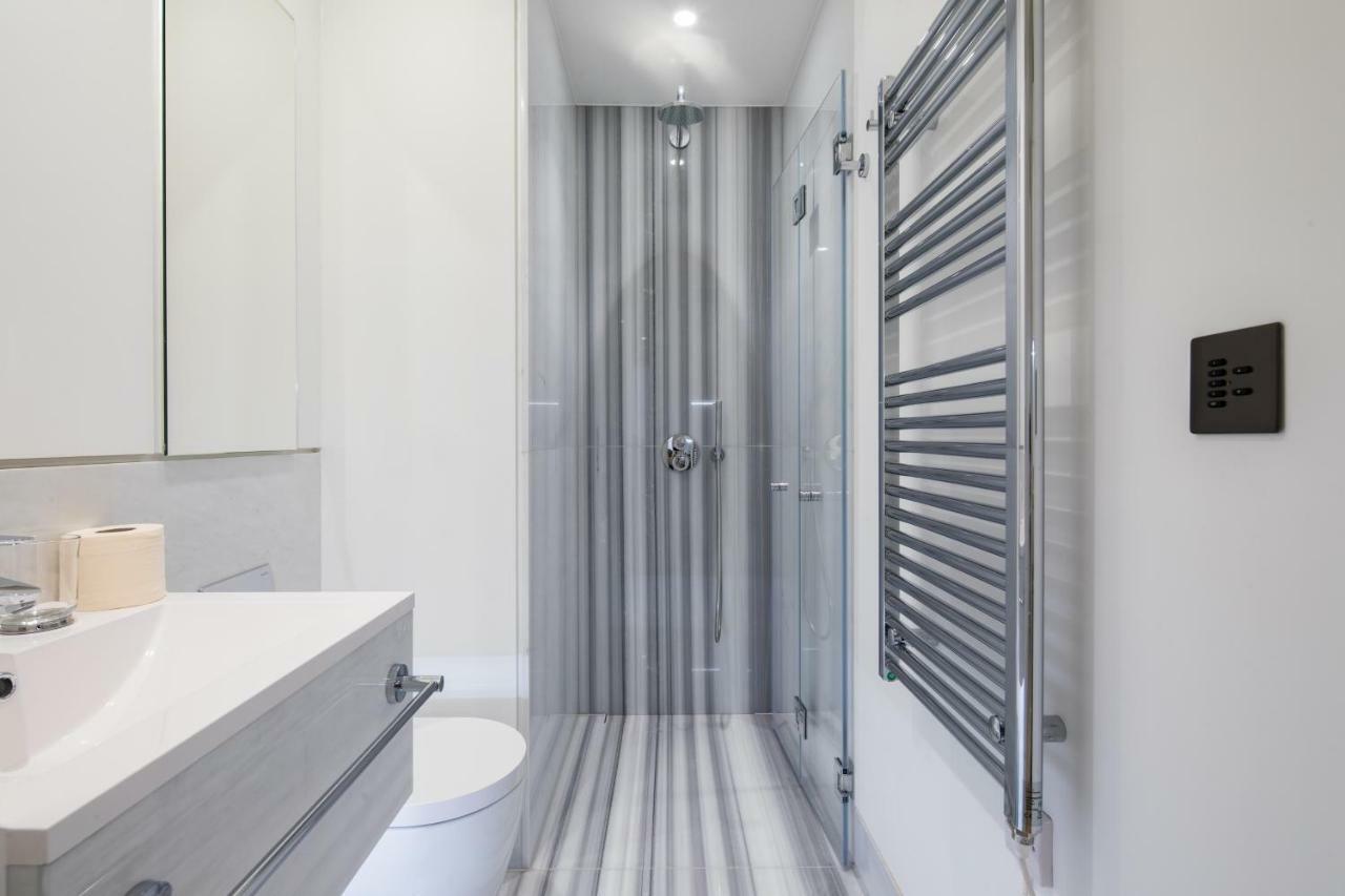 VI Castle Lane Apartment London Bagian luar foto