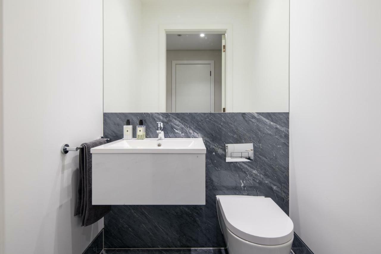 VI Castle Lane Apartment London Bagian luar foto