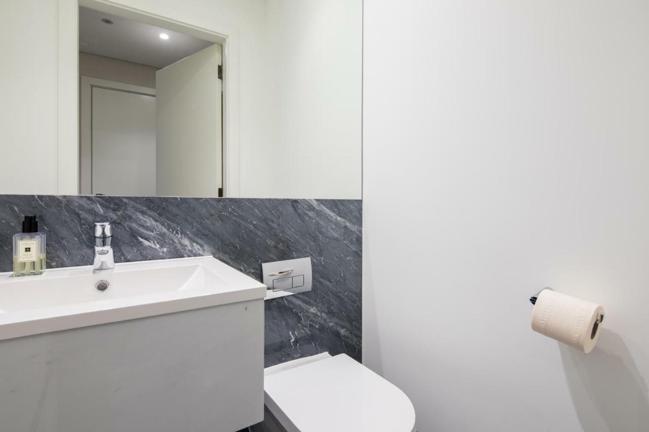 VI Castle Lane Apartment London Bagian luar foto