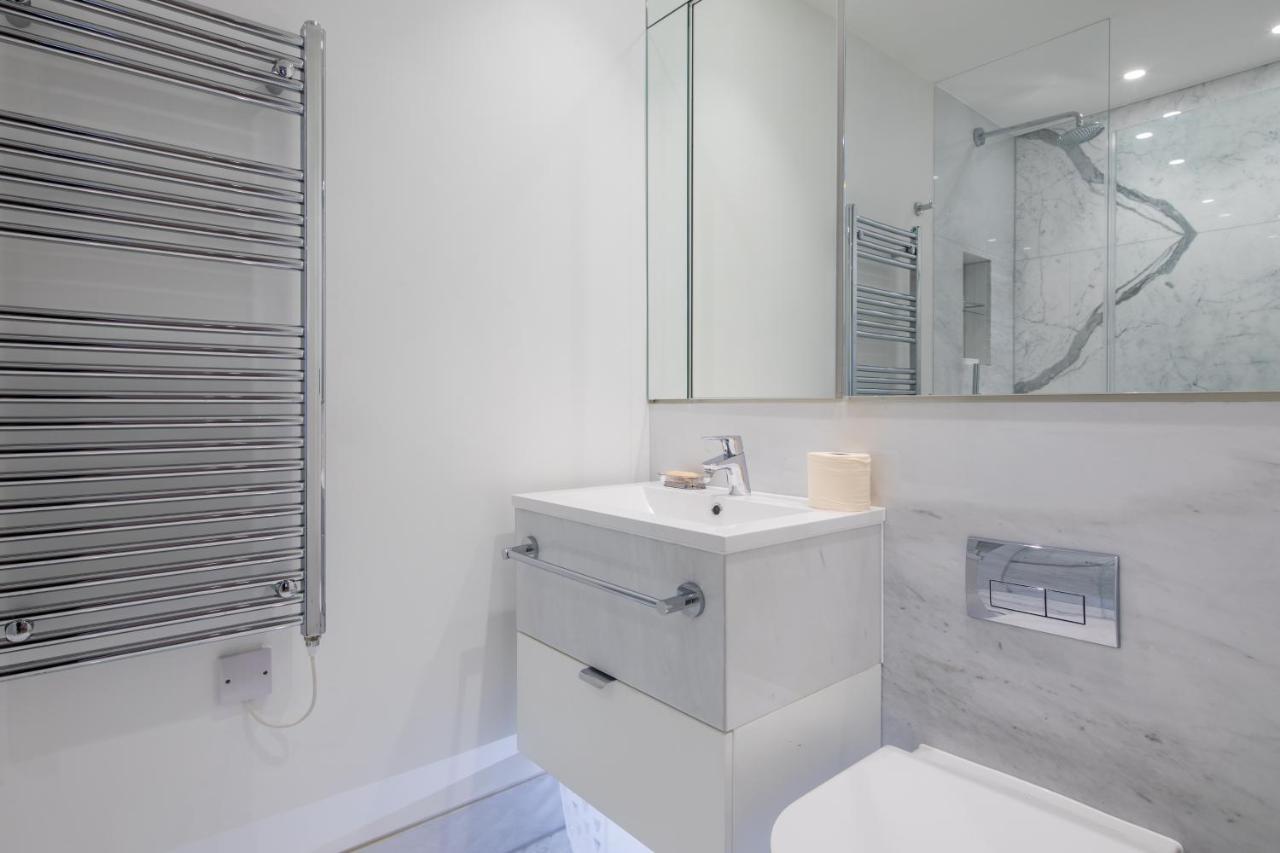 VI Castle Lane Apartment London Bagian luar foto